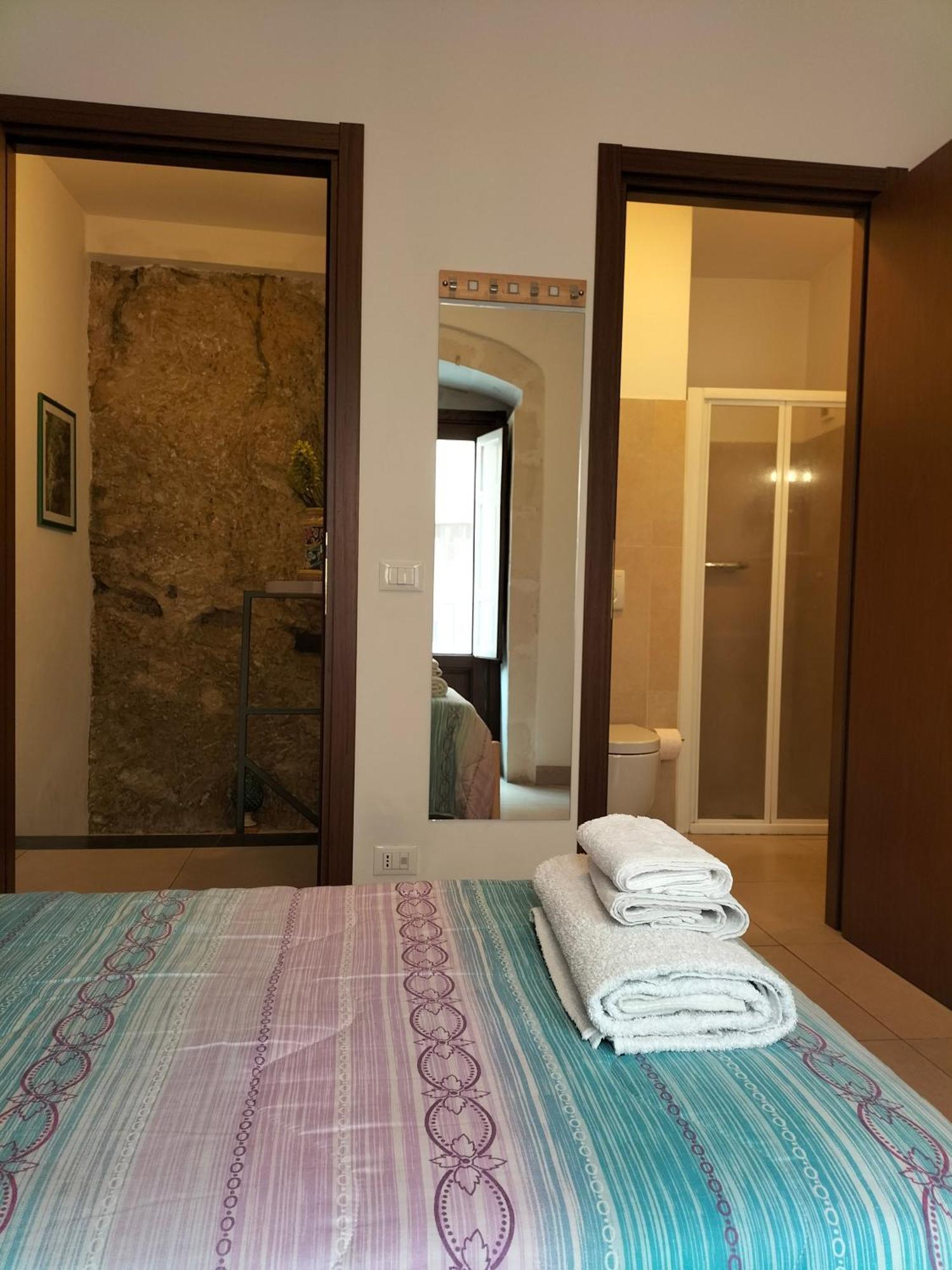 San Filippo Neri - Camere Ragusa Exteriör bild