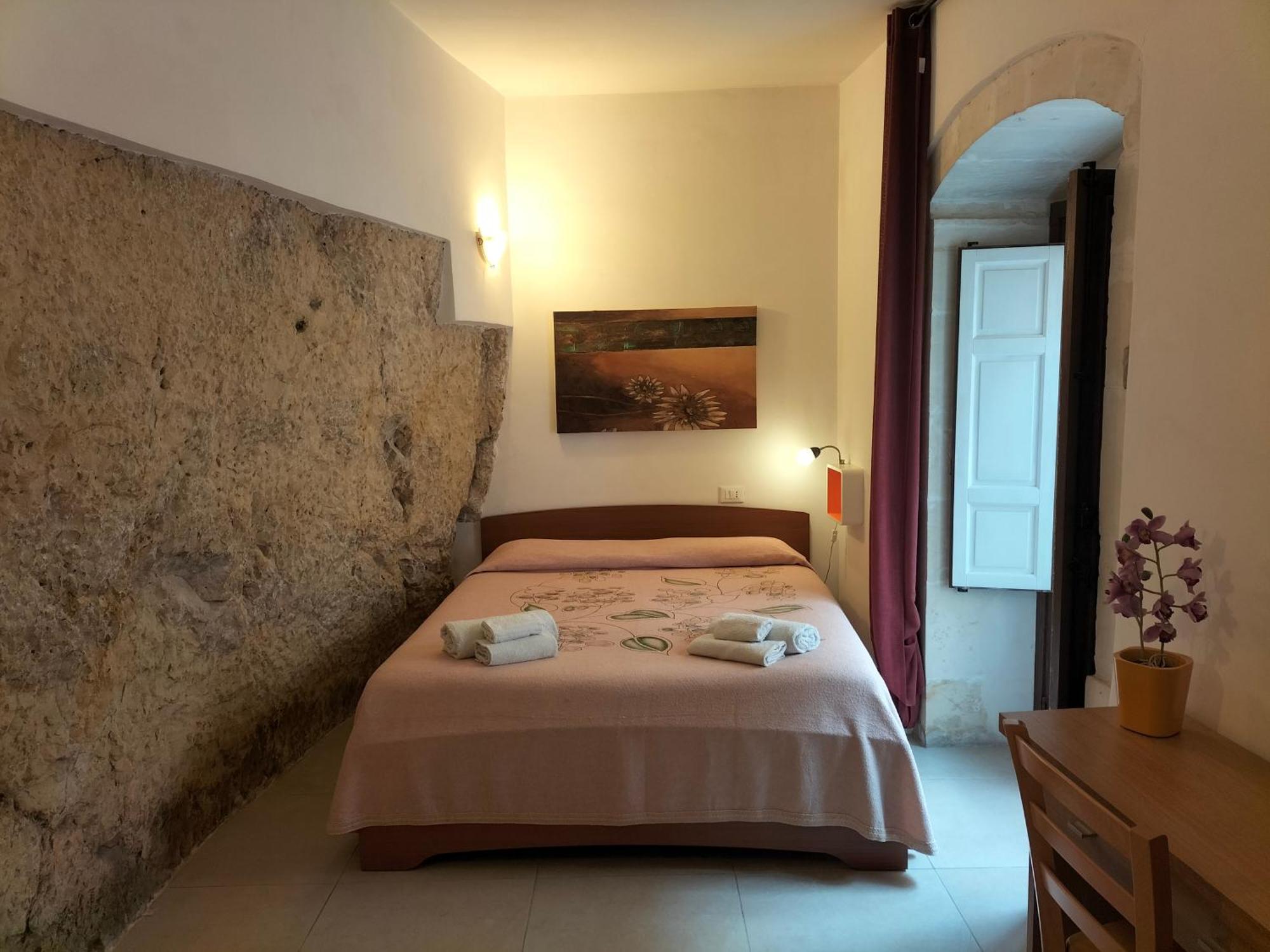 San Filippo Neri - Camere Ragusa Exteriör bild